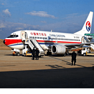 吴川机场货运航空快运业稳步发展的原因是什么？